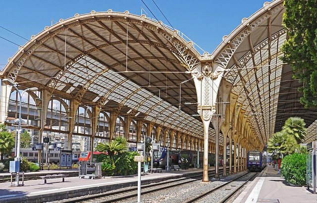 Charles de Gaulle a Gare de L'est