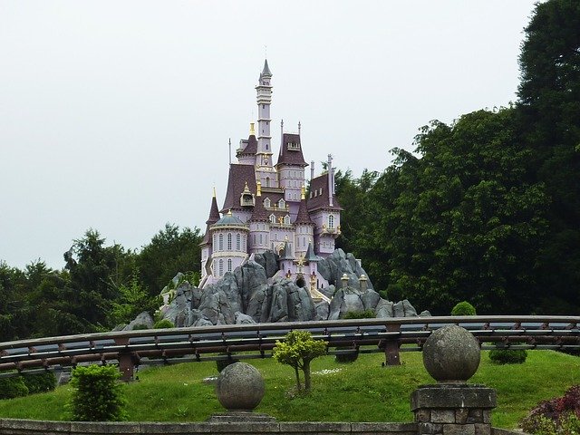 Como llegar de Disneyland Paris a Beauvais