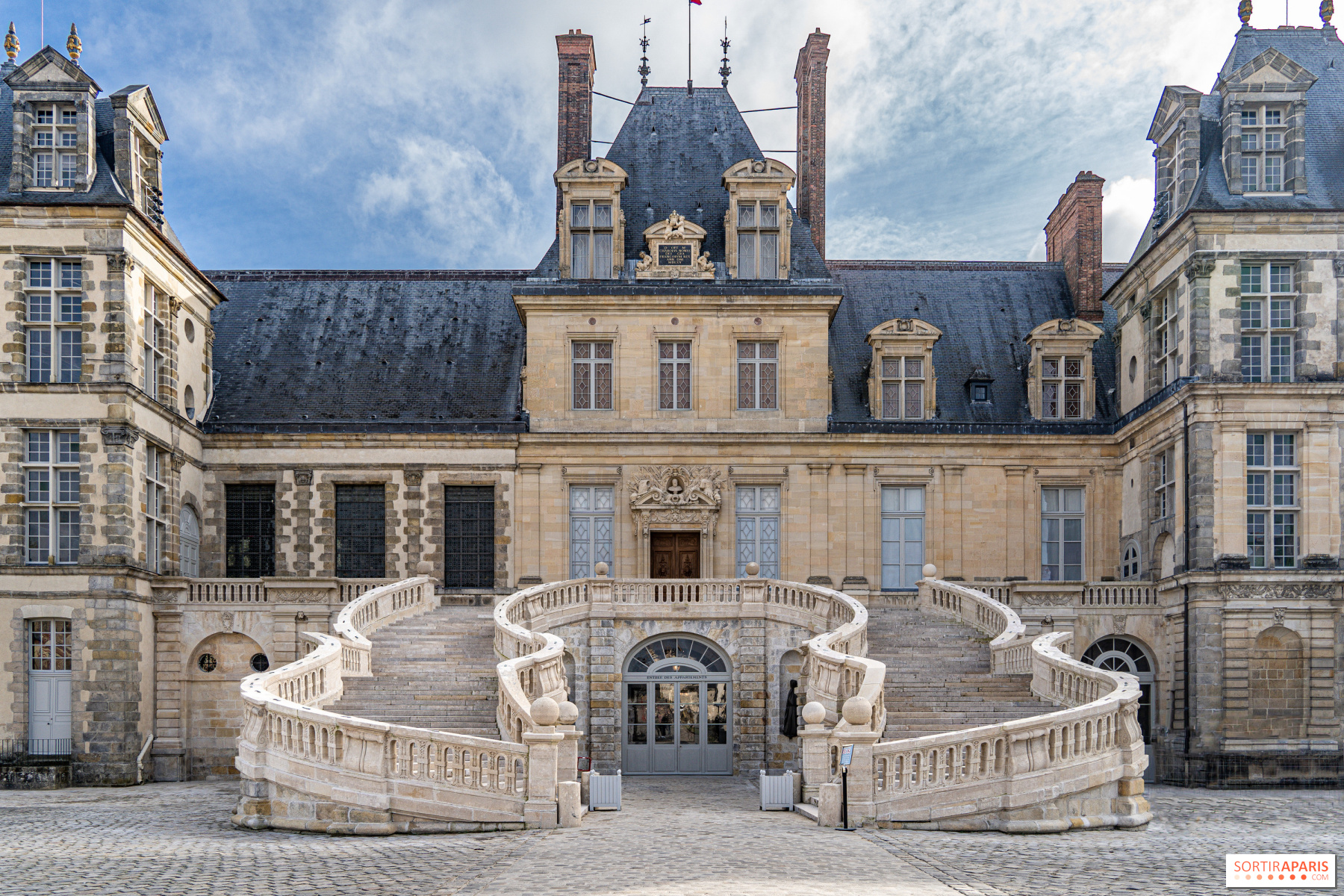 856873-chateau-de-fontainebleau-napoleon-iii-et-eugenie-a7c3764.jpg