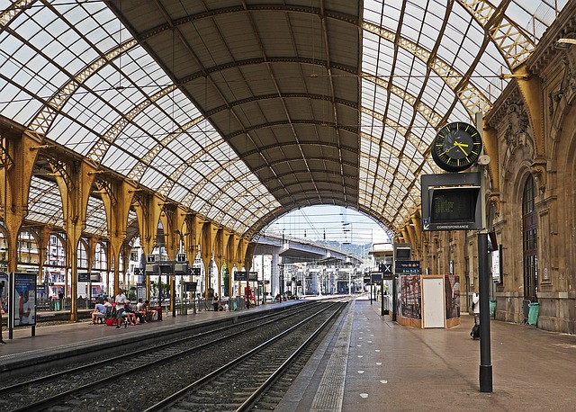 CDG to Gare Montparnasse