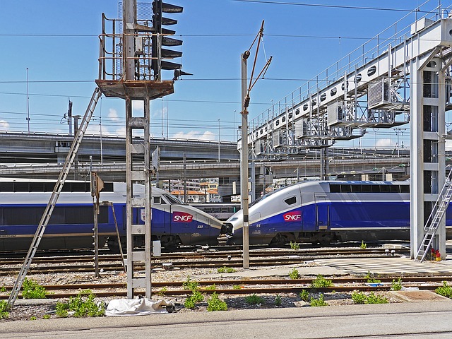 Charles de Gaulle to Gare Montparnasse
