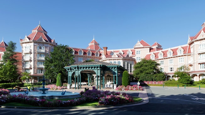Beauvais Airport to Disneyland Hotel