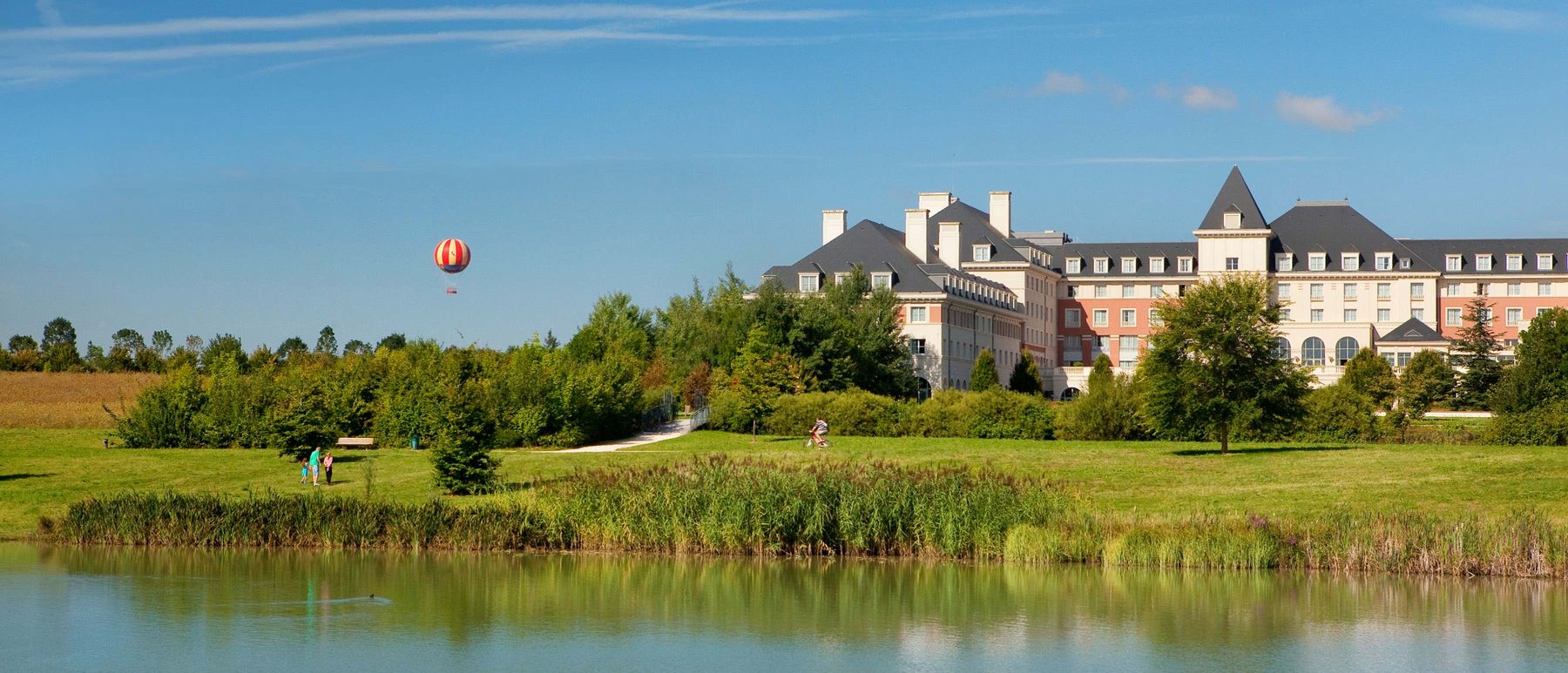 Orly to Dream Castle Hotel