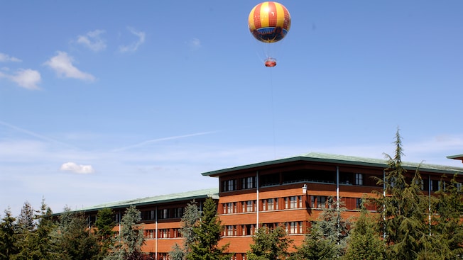 Orly Airport to Sequoia Lodge Hotel