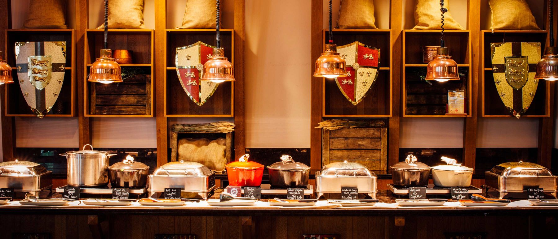 Gare du Nord to Vienna House Dream Castle Paris