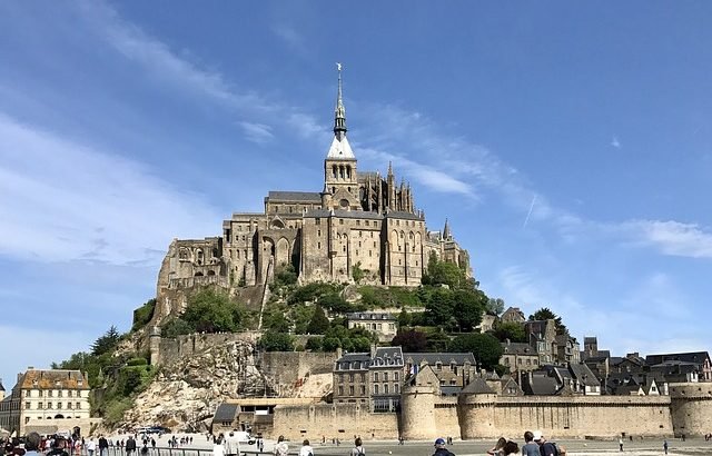 Charles de Gaulle To Mont St Michel