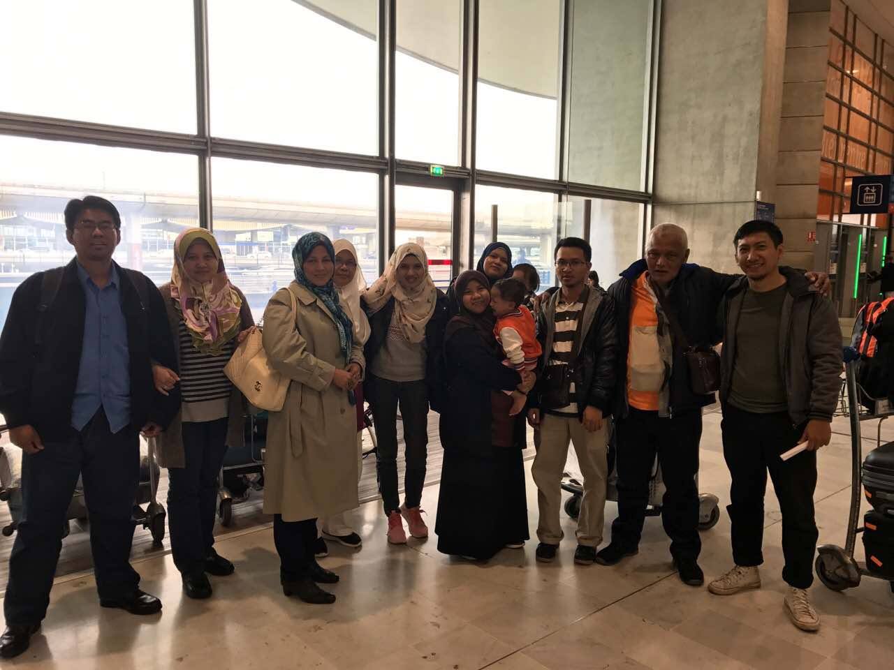 Taxi from Charles de Gaulle to Versailles