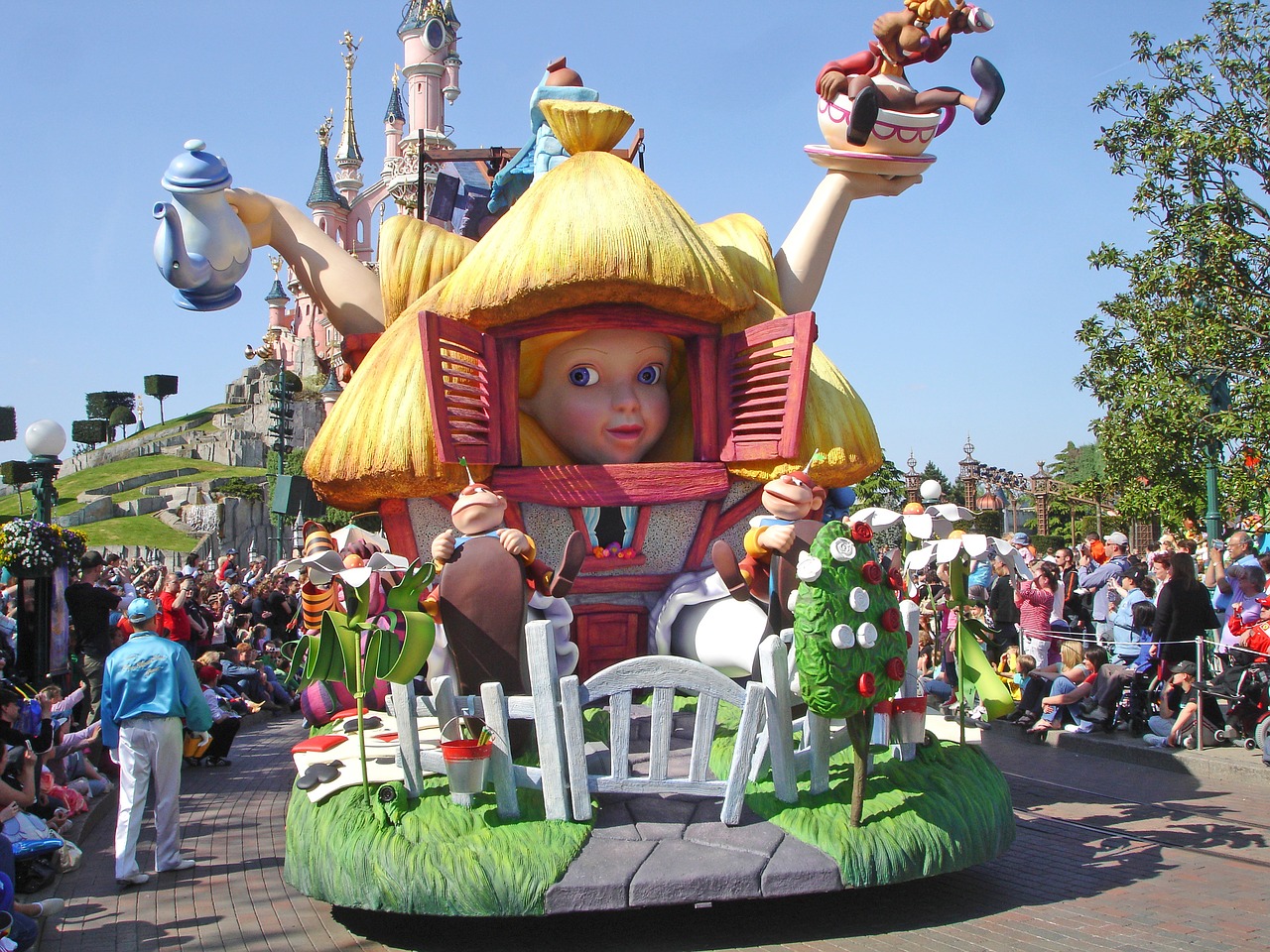 How To Get from Gare du Nord to Disneyland Paris