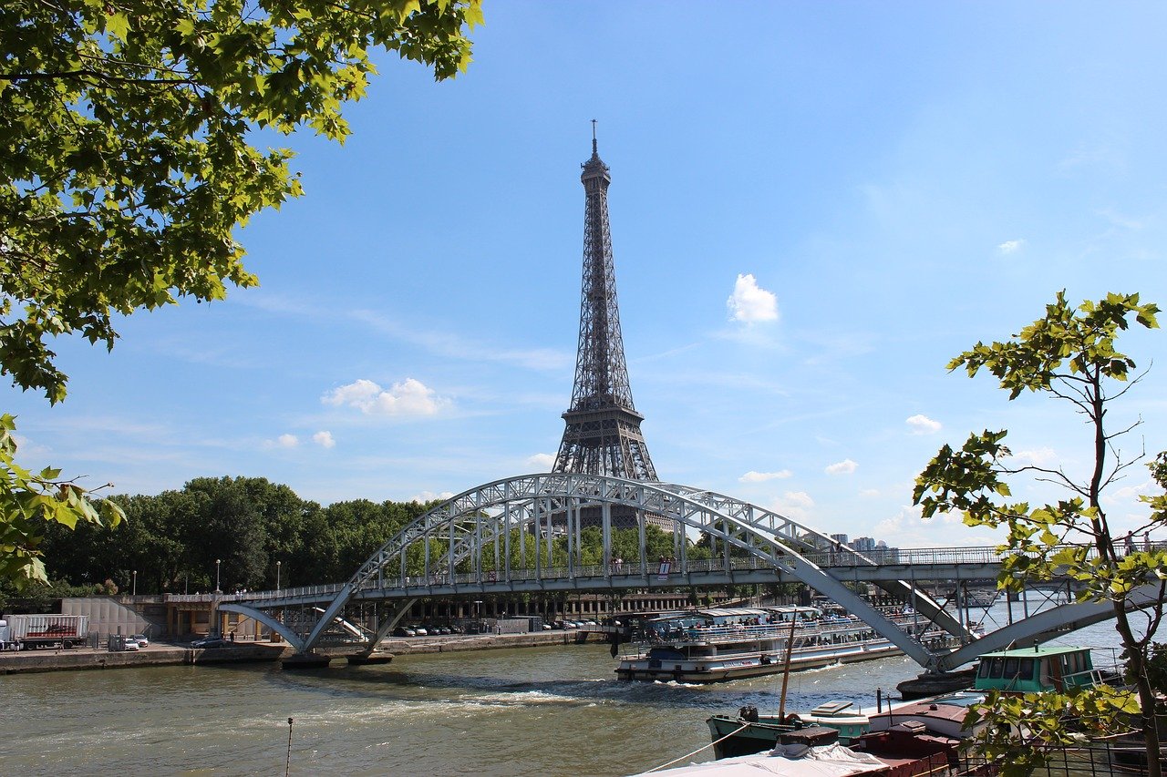 How to Get from Disneyland Paris to Paris