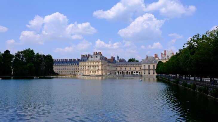 Charles de Gaulle Airport to Fontainebleau