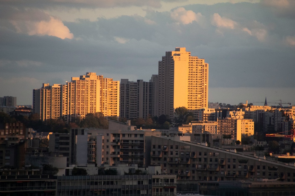 Charles de Gaulle Airport to Issy-les-Moulineaux